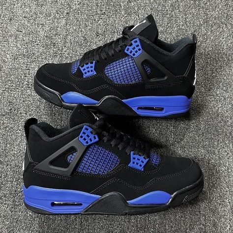 Air Jordan 4 Retro Black, Cute Jordans, Sneakers Chanel, Nike Shoes Blue, Nike Shoes Women Fashion, Rick Owens Shoes, Off White Sneakers, Pretty Sneakers, Nike Off White