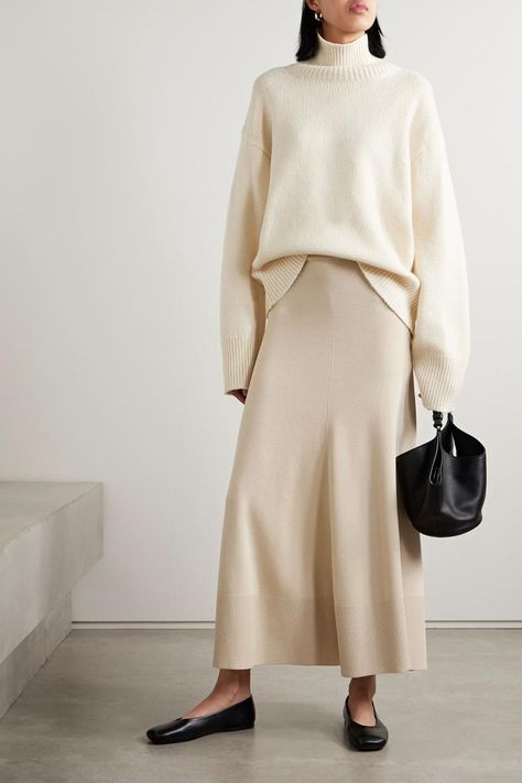 Alex Mill, Classic Style Outfits, Europe Outfits, Oversized Turtleneck, Causal Outfits, Matthew Williamson, Wool Skirt, Fashion People, Knitwear Design