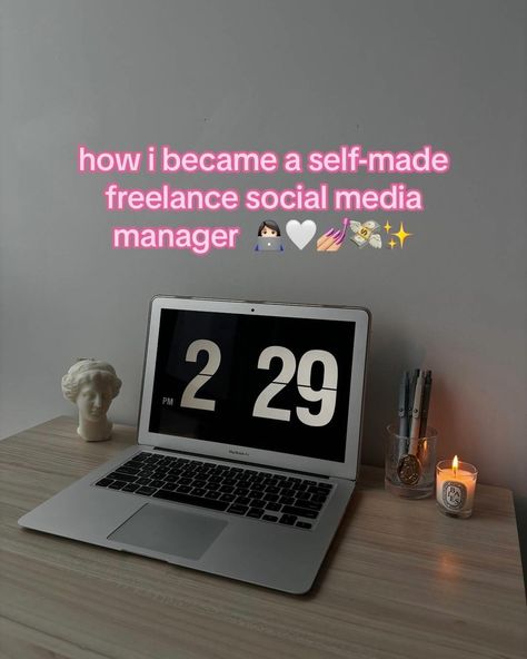 this is how I became a freelance social media manager + owner of Social Queen by Sisi 👩🏻‍💻💸💗💅🏼👑🥂✨ comment 💗 if you want to work together or you want me to edit your IG + give you all the tips & strategies to grow your account af (always aesthetically of course💅🏼) #socialmediamanager #socialmediamarketing #smm #socialmediaqueen #socialmediamanagement #socialmediatips #ａｅｓｔｈｅｔｉｃｓ #pinkvibes #luxuryhome #homeaesthetics #contentcreator Community Manager Aesthetic, Social Media Manager Aesthetic Job, Become A Social Media Manager, Apps For Social Media Managers, Social Media Marketing Aesthetic, Social Media Manager Tools, Social Media Manager Aesthetic, Services To Offer As A Social Media Manager, Freelance Social Media Manager