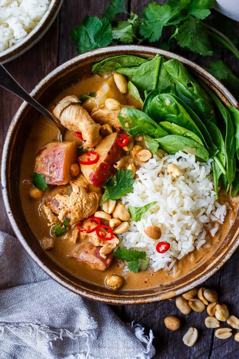 Massaman Curry Vegan, Vegan Massaman Curry Recipe, Massaman Curry Recipe, Thai Massaman Curry, Massaman Curry Paste, Easy Thai Recipes, Peanut Curry, Feasting At Home, Massaman Curry