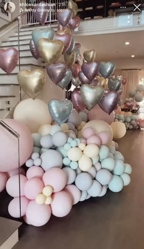 See Photos of True Thompson's Third Birthday Party | Khloé Kardashian's Pastel Party For True's Third Birthday | POPSUGAR Family Photo 2 Deco Ballon, Pastel Birthday, Third Birthday Party, Pastel Party, Pastel Balloons, Balloon Ideas, Pink Balloons, Balloon Decor, Third Birthday