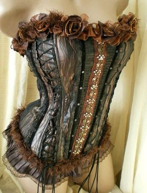 . Moda Steampunk, Corset Steampunk, Mode Steampunk, Dark Circus, Steampunk Ideas, Steampunk Corset, Style Steampunk, Look Retro, Steampunk Wedding