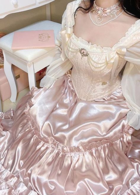 White Rococo Dress, Princess Outfits Aesthetic, White Princess Aesthetic, Vintage Princess Aesthetic, Princess Corset, Aesthetic Diary, Pretty Fits, Rococo Dress, Princess Vibes