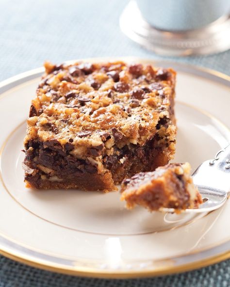 Kentucky Derby Pie Bars - Southern Lady Magazine Kentucky Derby Pecan Pie Bars, Derby Pie Bars Recipe, Kentucky Derby Pie Bars, Kentucky Derby Bars, Derby Pie Recipe Kentucky, Derby Pie Bites, Derby Bars, Derby Pie Bars, Sawdust Pie