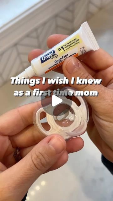 Lisa Flom on Instagram: "The best teething hack #mom #momhack #moms #teething #baby #babies #motherhood #momsofinstagram" Teething Hacks For Infants, Teething Relief For Babies, Baby Teething Hacks, Teething Baby Remedies, Teething Hacks, Baby Teething Remedies, Teething Chart, Baby Remedies, 5 Month Old Baby