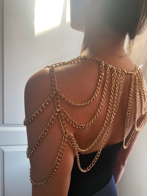 Multilayer Shoulder Chain, Layered Shoulder Necklace, Shoulder Decoration, Fringed Shoulder Chain, Boho Gold Silver Shoulder , Rave Outfit - Etsy Shoulder Jewellery, Shoulder Chain Jewelry, Chainmaille Jewelry Patterns, Shoulder Jewelry, Gold Body Chain, Shoulder Necklace, Gold Body Jewellery, Chocker Necklace, Rave Outfit