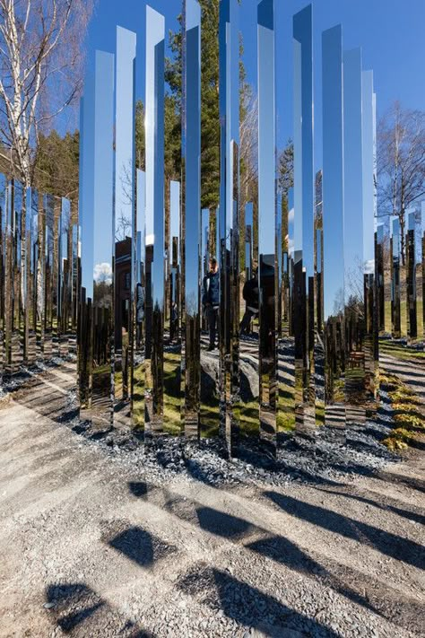 Mirror Panelling Wall, Mirror Panelling, Nars Light Reflecting Foundation, Norwegian Landscape, Landscape Sculpture, Princess Mette Marit, Mirror Installation, Glass Installation, New Media Art