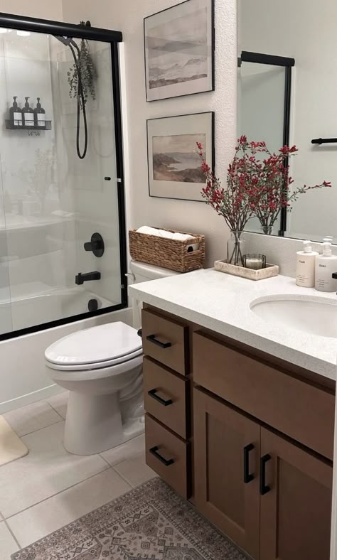 Brown Theme Bathroom, Neutral Bathroom Inspiration, Neutral Bathroom Aesthetic, Restroom Inspo Aesthetic, Bathroom Decor Ideas Brown Cabinets, Small Guest Bathroom Ideas Decor, Wood Bathroom Decor Ideas, House Decorating Ideas Bathroom, Organic Bathroom Decor Ideas