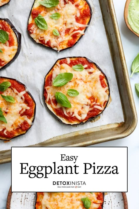 Eggplant Pizza is a low-carb alternative to the traditional version, using sliced eggplant as the crust. You get to skip making a pizza dough, while getting an extra serving of veggies in each bite! Aubergine Pizza, Sliced Eggplant, Eggplant Pizza, Easy Eggplant, Low Sugar Diet Recipes, Healthy Eggplant, Eggplant Pizzas, Low Carb Low Fat Recipes, Boiled Egg Diet Plan