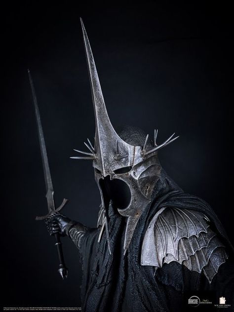 Witch King Of Angmar Tattoo, The Nazgul, Dark Characters, Halloween Themed Party, Witch King Of Angmar, Witch King, Cosplay Halloween, The Rings, Lord Of The Rings