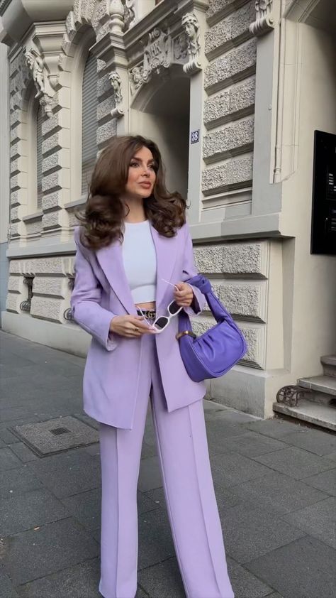 Bussines Women Lifestyle, 2piece Outfits, Purple Suits, Look Formal, Purple Outfits, Woman Suit Fashion, Pantsuits For Women, Classy Work Outfits, Classy Casual Outfits