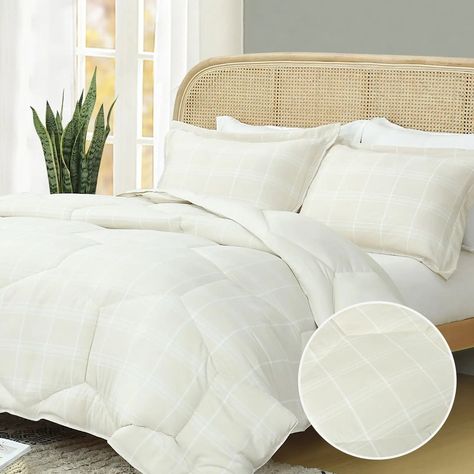 3PCS Reversible Check Pattern Comforter Set Cationic Dyeing Bed Set https://mlnshops.com/products/3pcs-reversible-check-pattern-comforter-set-cationic-dyeing-bed-set MLNshops #Hot Pattern Comforter, March 1, Bed Set, Comforter Set, Check Pattern, Comforter Sets, Bedding Sets, Bedding Set, Bed