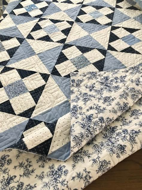 Two By Two Quilt Pattern, Bedding White Quilt, Old Fashioned Quilt Patterns Free, Gray And Blue Quilt Ideas, Twin Bed Quilt Patterns Free, Diy Quilt Patterns Free, 2 Tone Quilt Patterns, 6 Color Quilt Pattern, Cottage Quilt Patterns