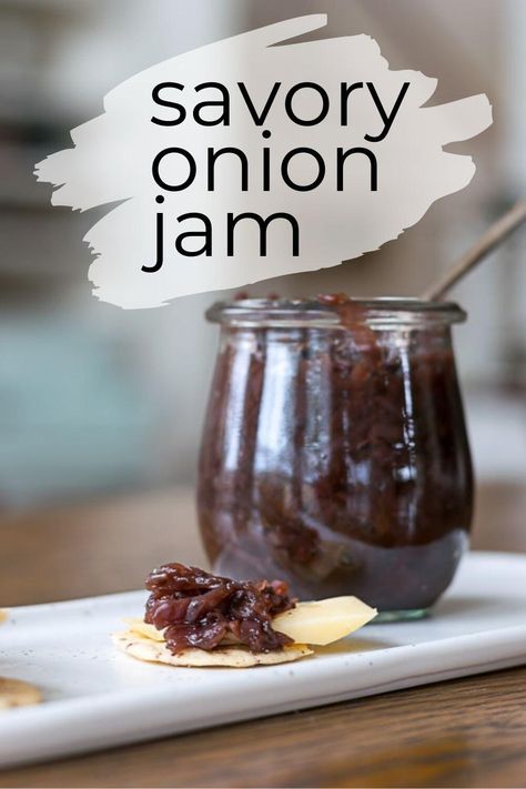 This Savory Red Onion Jam recipe is the perfect condiment for sandwiches, pizzas and as an addition to your meat and cheese platter. This Balsamic Onion Jam also features red wine and subtle, earthy thyme. Canning this onion jam makes great food gifts; the addition of vinegar and wine raises the acidity and makes this a perfect recipe for preserving onions. Preserving Onions, Savory Food Gifts, Balsamic Onion Jam, Meat Cheese Tray, Easy Food Gifts, Meat And Cheese Platter, Onion Jam Recipe, Red Onion Jam, Savory Jam