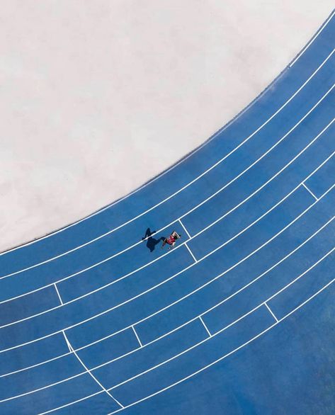 Diving Springboard, Olympic Sports, Drone Photos, Arte Inspo, Aerial Photo, Sports Art, Sports Photos, Sports Photography, Aerial Photography