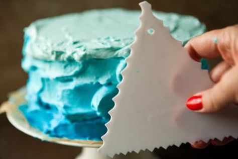 How to Frost a Cake, Ombre-Style - BettyCrocker.com