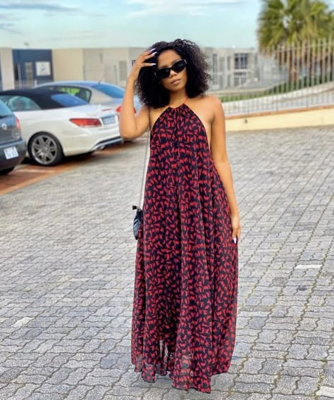 Ankara Beach Wear For Ladies, Beach Gowns Casual, Classy Beach Wear For Women, Beach Wears For Nigerian Ladies, Petite Spring Outfits 2023, Chiffon Material Styles For Ladies, Beach Gown Summer, Material Gown Styles For Ladies, Flower Material Gown Styles