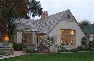 Bungalow Style Homes, Tudor House Exterior, Tudor Style Homes, Downtown Phoenix, Casas Coloniales, Bungalow Style, Tudor House, Tudor Style, Stone Cottage