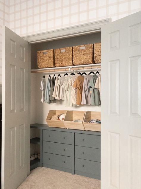 Living Room Storage Closet, Built In Closet Storage Ideas, Nursery Closet Doors, Small Closet Makeover, Kids Closets, Toddler Closet, Wooden Bins, Closet Organized, Ikea Desk Hack