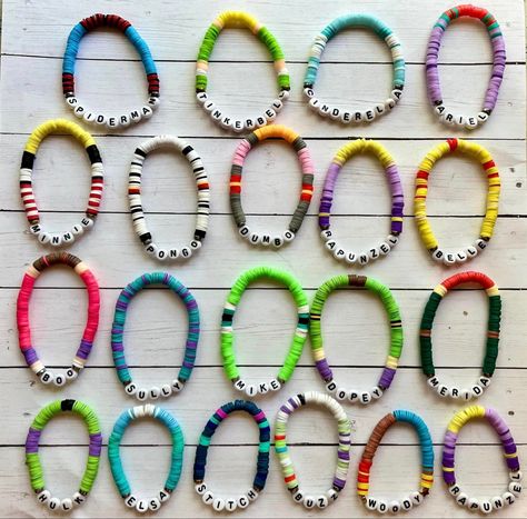 Make Clay Beads, Pony Bead Bracelets, Clay Bead Necklace, Preppy Bracelets, Disney Bracelet, Best Friend Bracelets, Friendship Bracelets With Beads, Friendship Bracelets Designs, Kandi Bracelets