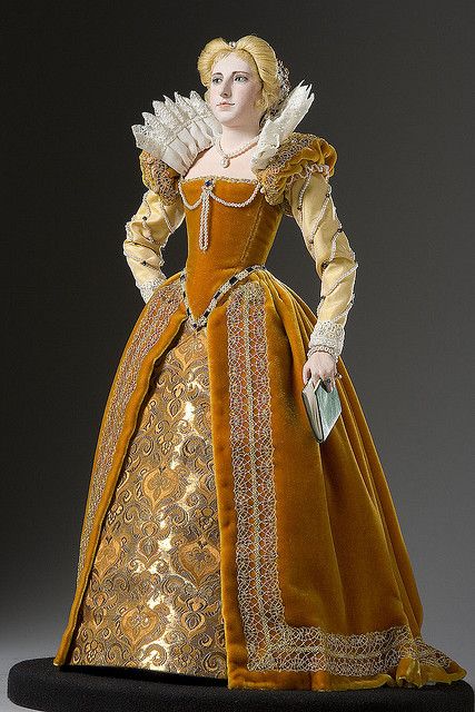 MargueritedeValois_Full by golondrina411, via Flickr Elizabethan Dress, Elizabethan Fashion, 16th Century Fashion, Tudor Fashion, Tudor Costumes, Elizabethan Era, Period Dress, Medieval Dress, Porcelain Doll