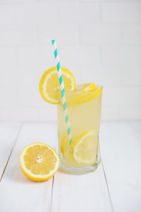 You have to try this ginger beer lemonade. refreshing & zesty! Summer Mocktails, Flavored Lemonade, Alcohol Free Cocktails, Homemade Lemonade Recipes, Shape Magazine, Homemade Lemonade, Raspberry Lemonade, Lemonade Recipes, Mocktail Recipe