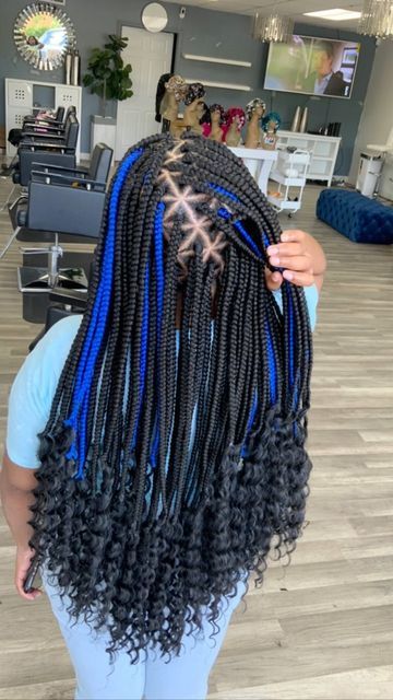 Blue And Brown Knotless Braids, Blue Peekaboo Braids, Braid Combos, Blue And Black Braids, Peekaboo Braids, Baddie Hair, Cornrows Braids For Black Women, Summer Braids, Braids Ideas