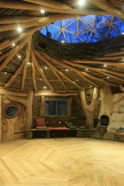 Cob Homes, Yurt Living, Casa Hobbit, Earthship Home, Natural Homes, Cob House, Hobbit House, Earth Homes, Natural Building