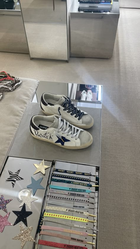 Outfit With Golden Goose Sneakers, Custom Golden Goose Ideas, Golden Goose Aesthetic, Golden Goose Sneakers Outfit, Golden Goose Outfit, Aesthetic Post, Pretty Shoes Sneakers, Cinderella Shoes, Shoes Outfit Fashion