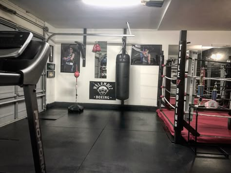 Garage Boxing Gym Ideas, Garage Boxing Gym, Boxing Gym Ideas, Home Boxing Gym, Crossfit Home Gym, Garage Home Gym, Small Home Gyms, Boutique Gym, Crossfit Workouts At Home