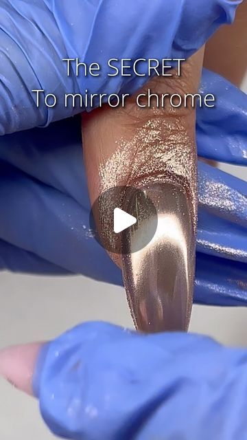 Shiny Chrome Nails, Glitter Crome Nails, Mirror Ombre Nails, Ombre Mirror Nails, Mirrored Nails Chrome, Chrome Gel Nail Designs, Short Mirror Nails, Mirror Nail Designs, Gray And Silver Nail Designs