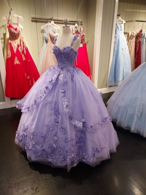 Sofia The First Quinceanera Dress, Purple Debut Dress, Purple Dress Sweet 16, Purple Sweet 16 Dress, Purple 15 Dresses Quinceanera, Lavender Sweet 16 Dresses, Light Purple Quinceanera Dresses, Quinceanera Dresses Lavender, Purple Quince Dress