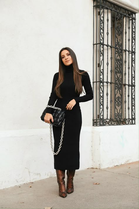 The Treat Yo'self Gift Guide - Andee Layne Long Winter Dresses, Andee Layne, Outfit Botas, Outfit Recommendations, Winter Mode Outfits, Classy Winter Outfits, Best Winter Outfits, Winter Dress Outfits, Winter Dress