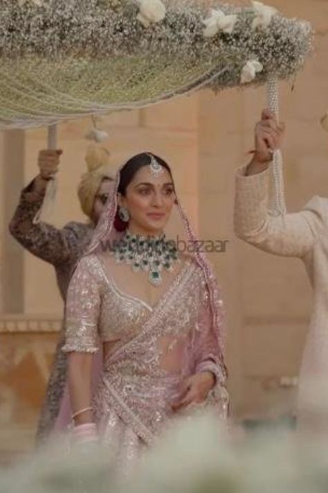 Kiara Advani Wedding, Sid Kiara, Sid Malhotra, शादी की तस्वीरें, Kaira Advani, Affan Waheed, Latest Bridal Lehenga Designs, Bridesmaid Photoshoot, Bollywood Bridal