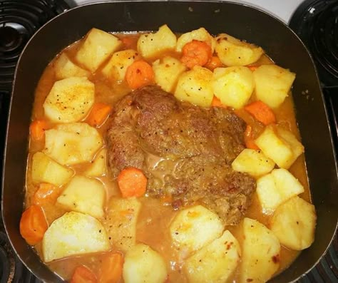 Pot Roast Recipe - Food.com Nesco Roaster Recipes, Electric Frying Pan Recipes, Skillet Lasagna Easy, Electric Skillet Meals, Frying Pan Recipes, Skillet Food, Roaster Recipes, Lasagna Easy, Easy Skillet Dinner