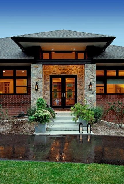 15 Irresistible Contemporary Entrance Designs You Wont Turn Down Prairie Style Homes, Prairie Modern, Green House Design, Modern Prairie, Prairie House, Prairie Home, Prairie Style Houses, Contemporary House Exterior, Doors Ideas