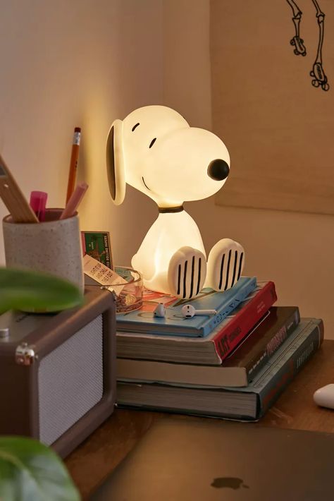 Snoopy Light, Zimmer Diy, Lampe Decoration, Snoopy Love, Room Deco, Cute Room Decor, Oui Oui, Room Inspiration Bedroom, My New Room