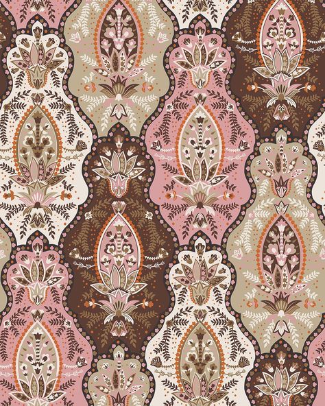 I am a huge paisley fan. They are always a great eye-catcher, especially for the autumn/winter season. Paisley designs are so diverse, from very simple to very complex, from traditional to modern, from tonal to multi-coloured. I especially love drawing paisley patterns these days. It is so meditative and I can lose myself in it for hours. Here you can see my country house paisley from my autumn country house collection. The design is available @spoonflower on fabric, wallpaper and homedecor... Paisley Background, Autumn Country, Lose Myself, Paisley Motif, Paisley Wallpaper, Swimwear Pattern, Indonesian Art, Interesting Patterns, Paisley Art