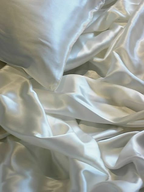 Silk Sheet Set, Silk Bed Sheets, King Size Sheets, Silk Sheets, Satin Bedding, Satin Sheets, Silk Outfit, Silk Bedding, Satin Pillowcase