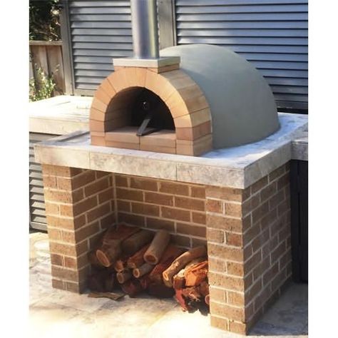 Diy Courtyard, Woodfired Pizza Oven, Woodfired Pizza, Bbq Stand, Brick Oven Outdoor, Oven Diy, Pizza Oven Kits, Diy Pizza Oven, Diy Pizza