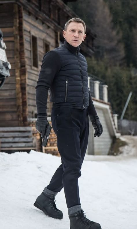 James Bond Outfits, Daniel Craig Style, Bond Outfits, Bond Spectre, Craig 007, James Bond Spectre, Daniel Craig 007, Black Hiking Boots, Bond Style