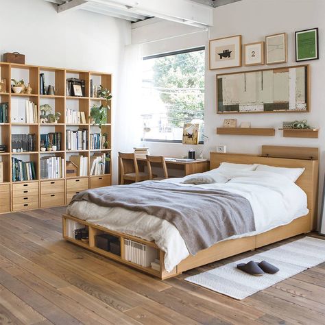 Minimalist Room Design, Korean Bedroom, Apartemen Studio, Design Ložnic, Muji Home, Japanese Bedroom, Small Apartment Bedrooms, Cozy Rooms, Modern Minimalist Bedroom