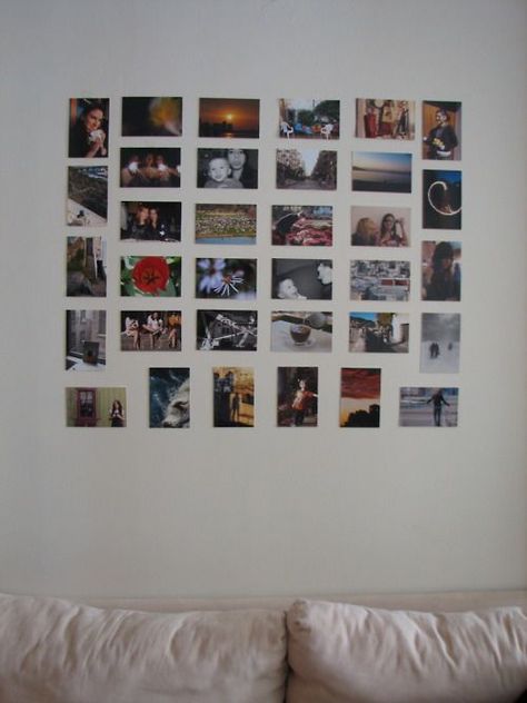 4x6 Picture Wall Ideas, 6x4 Photo Wall Display, 4x6 Pictures On Wall, 4x6 Photo Wall Collage Ideas, Photo Wall Collage Bedroom Layout, 4x6 Photo Display Wall, Picture Heart Wall, 4x6 Photo Display, Picture Wall Layout