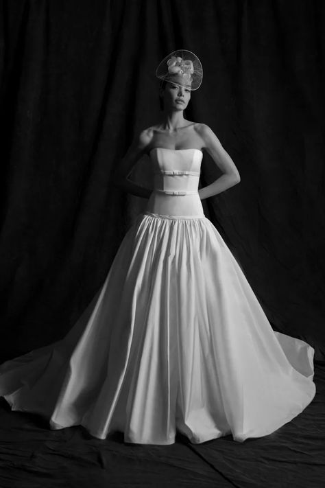 5 Wedding Dress Trends from Spring 2025 Bridal Fashion Week Groom Style Wedding, Fashion Week Trends, Wedding Attire Guest, Bridal Fashion Week, Wedding Dress Trends, Wedding Magazine, Groom Style, Wedding Beauty, Wedding Dress Inspiration