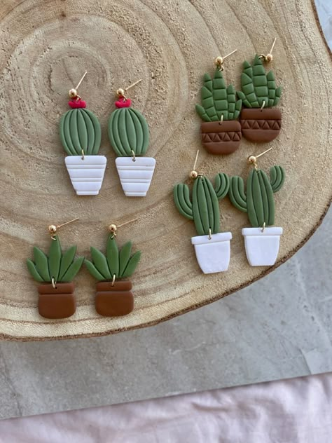 Polymer Cactus Earrings, Diy Cactus Earrings, Plant Clay Art, Clay Cactus Earrings, Clay Earrings Idea, Polymer Clay Cactus Earrings, Cactus Polymer Clay Earrings, Plant Polymer Clay Earrings, Pasta Earrings