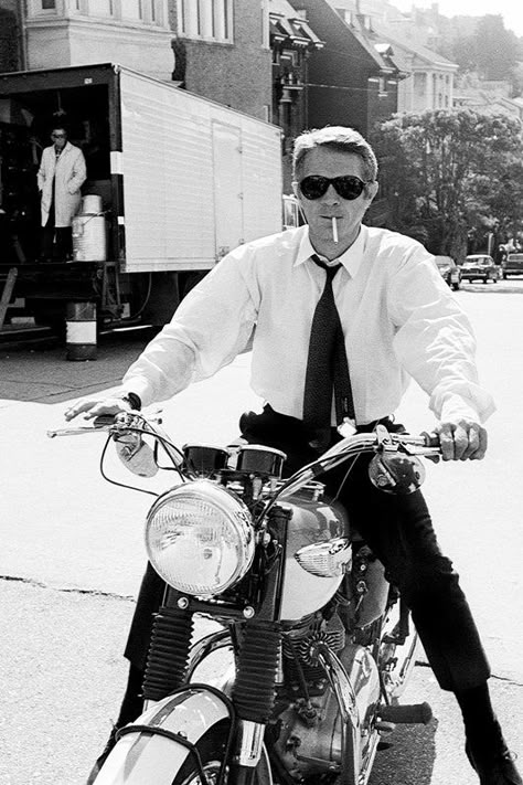 Steve Mcqueen Triumph, Steve Mcqueen Style, Steven Mcqueen, Steve Mc, Fashion Words, Mc Queen, Vintage Bicycle, Steve Mcqueen, Steve Jobs