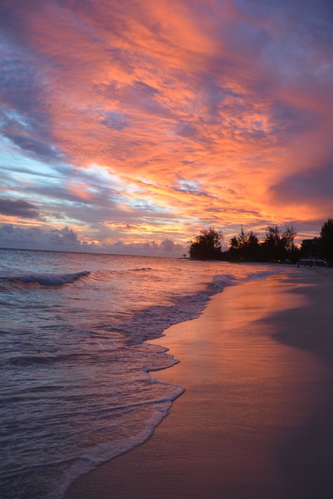 Barbados Wallpaper, Barbados Aesthetic, Barbados Sunset, Barbados Beach, Barbados Beaches, Travel America, Iphone Style, Caribbean Travel, Bucket List Destinations