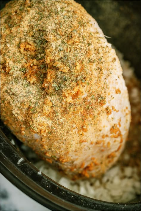 Crockpot Turkey Breast Recipe - Six Sisters' Stuff Crock Pot Boneless Turkey Breast, Turkey Slow Cooker, Crockpot Turkey Breast, Dinners With Chicken, Crock Pot Turkey, Turkey Breast Crockpot, Homemade Green Bean Casserole, Slow Cooker Turkey Breast, Shredded Turkey