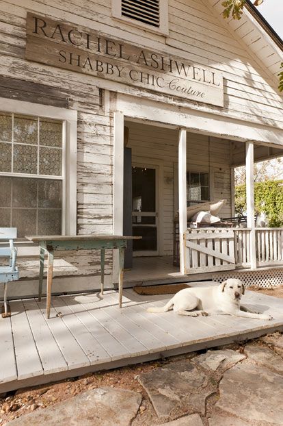 Decor Inspiration Rachel Ashwell shabby chic couture | Cool Chic Style Fashion Estilo Cottage, Rachel Ashwell Shabby Chic Couture, Round Top Texas, Rachel Ashwell Shabby Chic, Homestead Gardens, Pinterest App, Rachel Ashwell, Retail Displays, Prairie Style