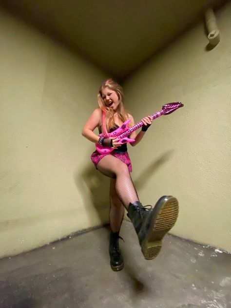 Rock Star Halloween Costumes For Women, Popstar Costume Ideas, Halloween Costume With Pink Hair, Pop Star Costume Women, Pink And Black Halloween Costume, Rockstar Barbie Costume, Pop Star Halloween Costumes, Rock N Roll Halloween Costumes, Popstar Halloween Costume